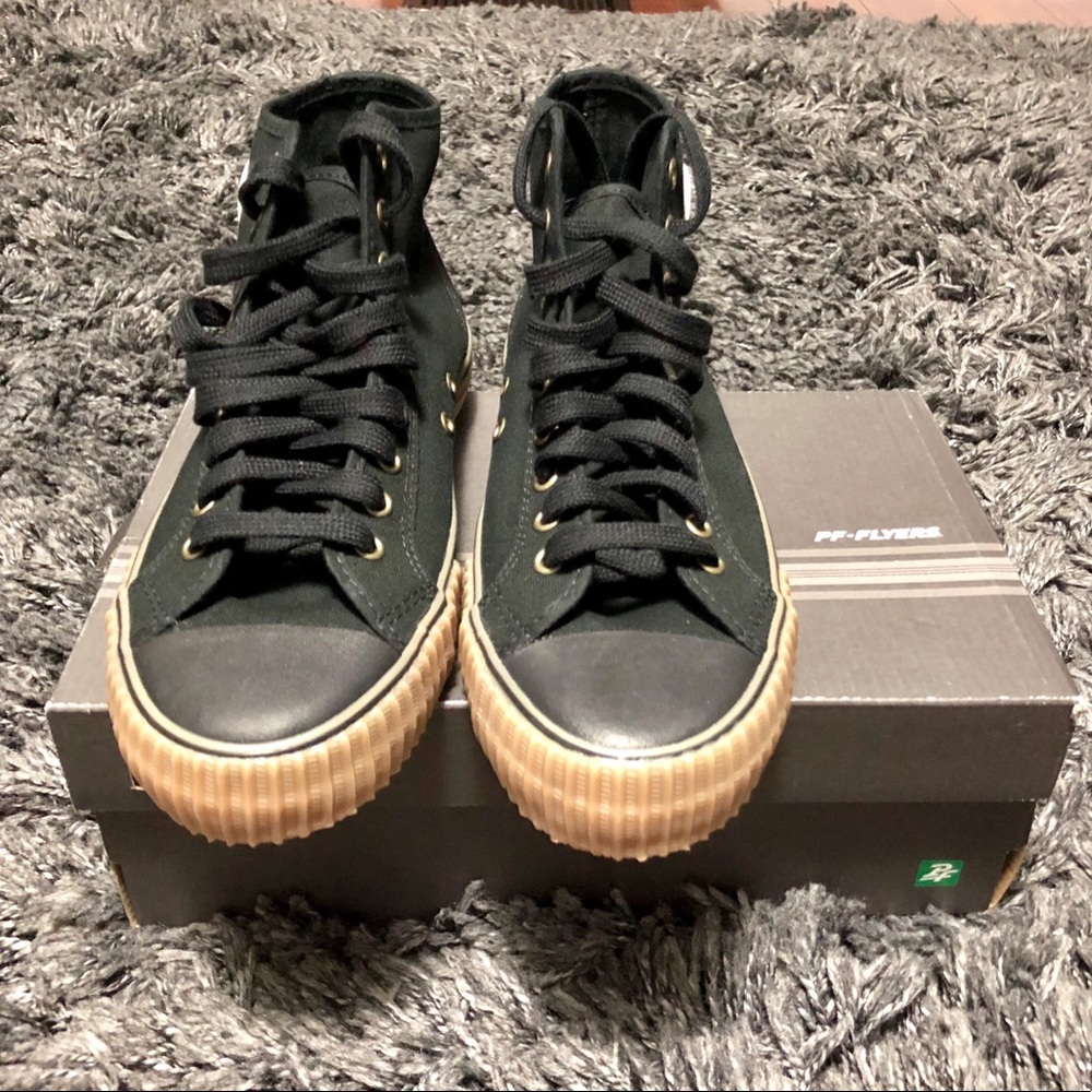 PF Flyers Center Hi (Black/Gum) 9.5, brand new